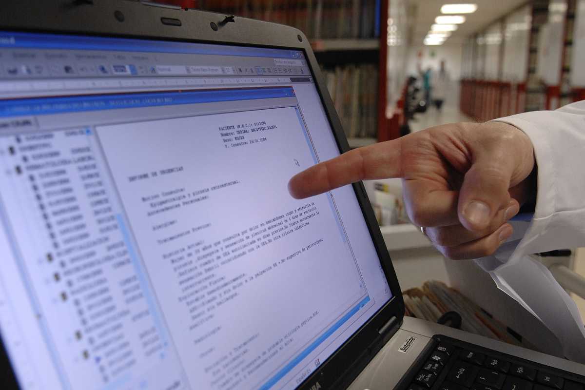 El acceso al registro de entradas a la historia clÃnica no puede ser denegado al paciente.